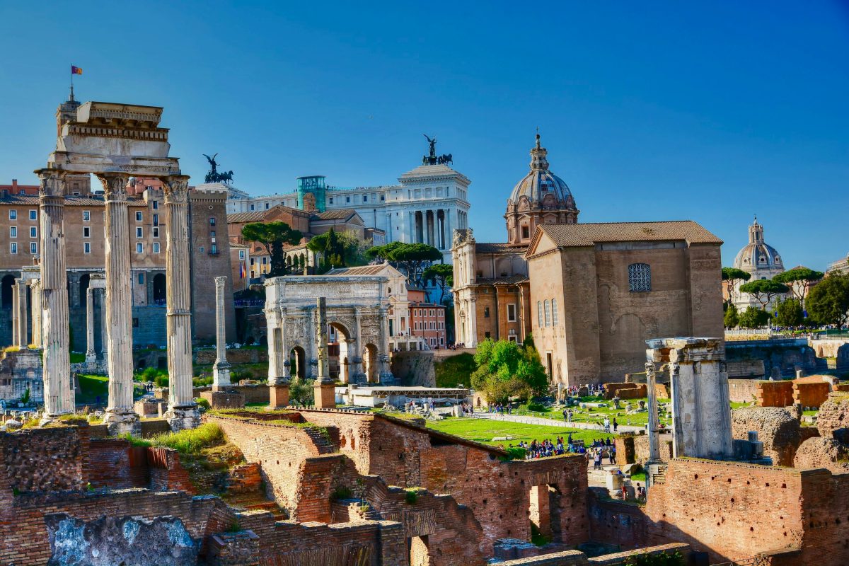 33705736731_546a3b4c4f_o a castle on top of Roman Forum